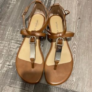 Antonio Melani sandals